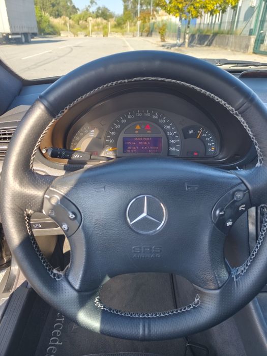 Mercedes Benz C220 2002 (W203) — photo 2