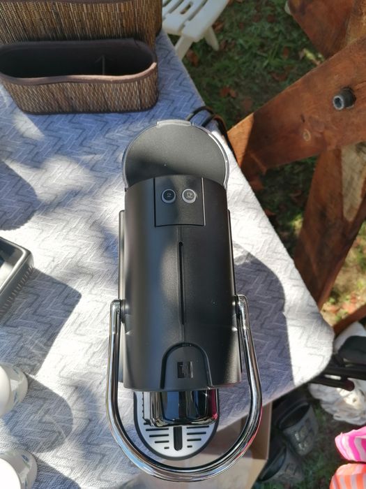 Máquina de Café Nespresso Pixie