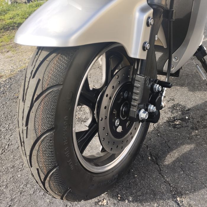 Scooter voutrish Azores X1