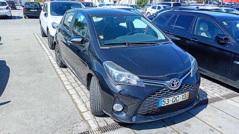 Carro Toyota Yaris