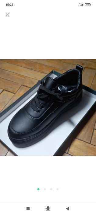 Кроссовки размер 38