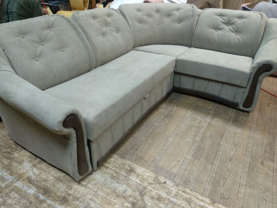 Перетяжка мягкой мебели