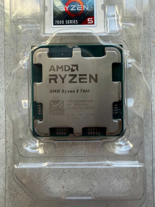 Procesor AMD Ryzen 5 7600 BOX