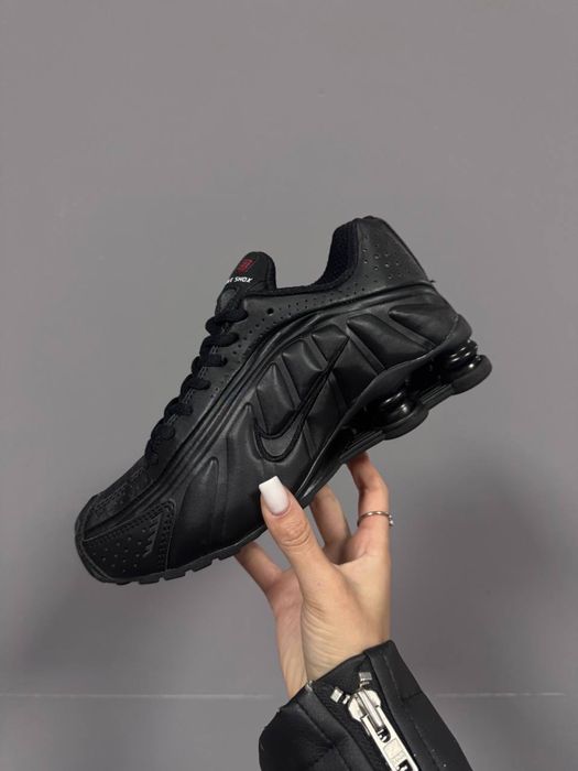 nike shox r4 - купити товари моди та стилю - Ціна на OLX.ua