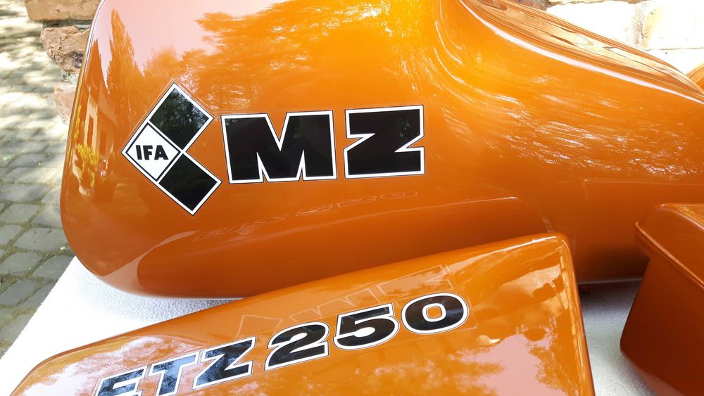 MZ ETZ 250 Części boczek zbiornik shl wsk simson junak awo romet