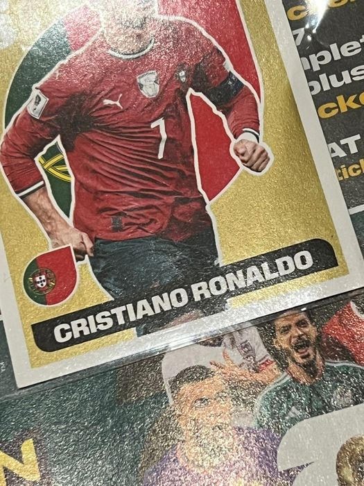 Ronaldo extra sticker gold