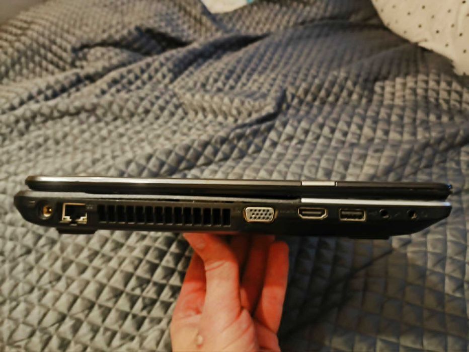 Laptop Acer Aspire E1-572 intel i3 8GB ram 512GB dysk