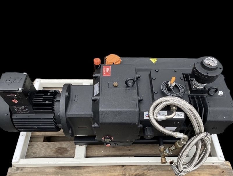 Pompa próżniowa śrubowa CNC suszarnia Gardner Denver TWISTER S-VSI 100