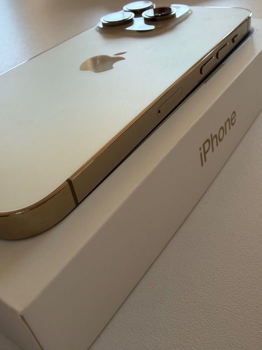 Złoty iPhone 14 Pro 128GB w bardzo dobrym stanie