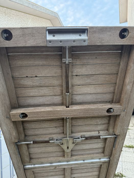 Conjunto de espreguiçadeiras + mesa