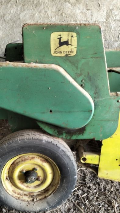 Enfardadeira John Deere 332