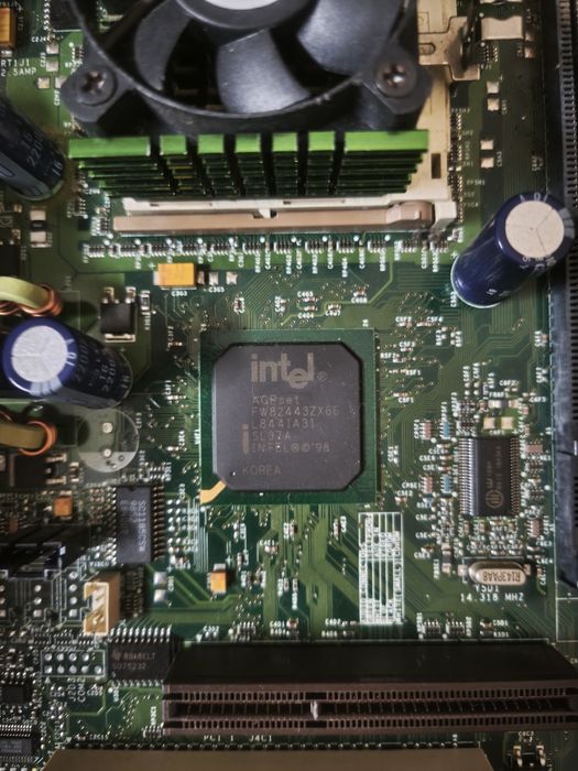Celeron 333 com bord e dissipador