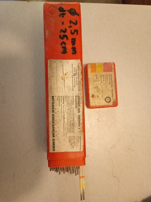 Elektrody, elektroda INOX 2,5x25cm. Waga 3,8 kg. Ok. 300 szt.