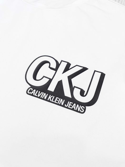 Футболка Calvin Klein розмір S-M