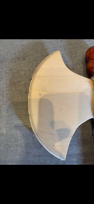 Деревʼяна (дитяча, сувенірна) сокира для юних вікінгів