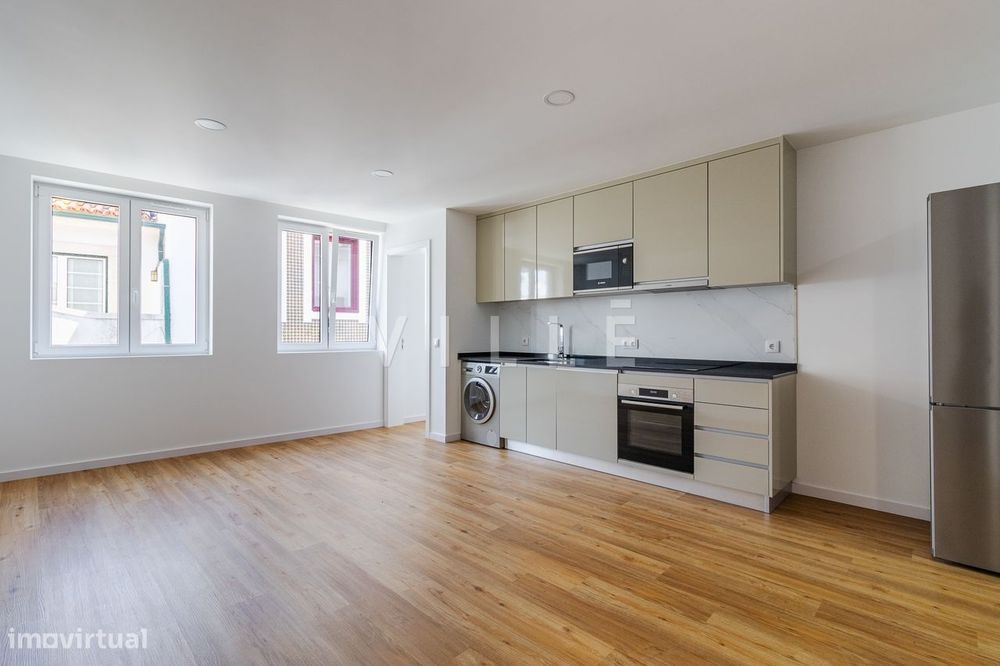 New T2 Duplex Apartment by the Seaside in Aveiro