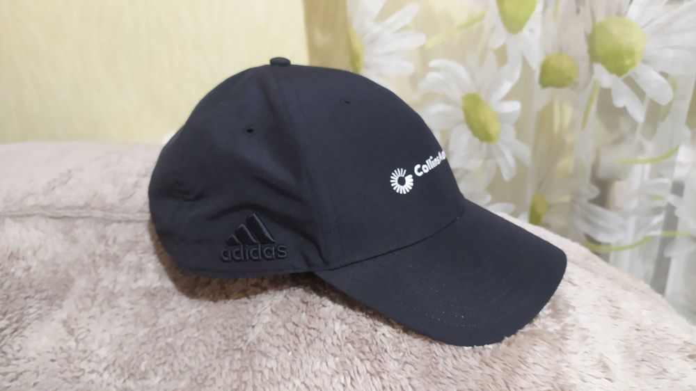 Бейсболка Adidas Collins.