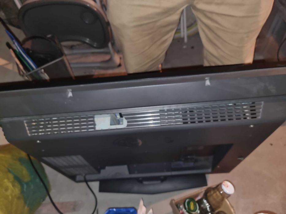 Telewizor LG 37LC2R-ZH tv