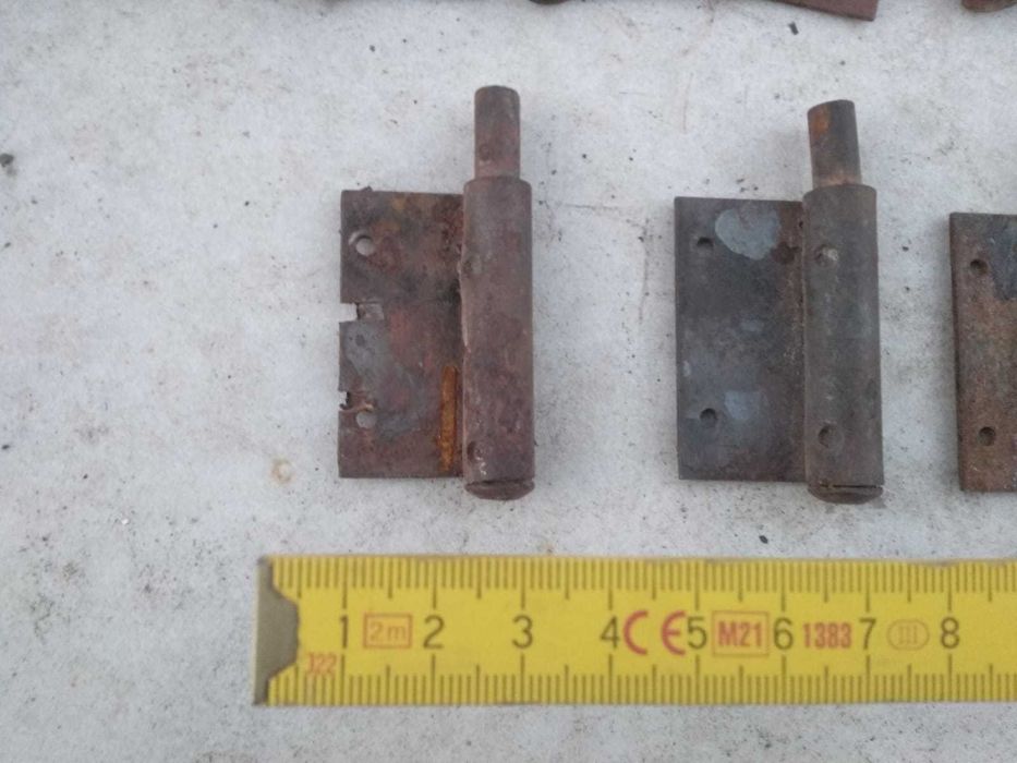 Zawias stalowy trzpień 8mm