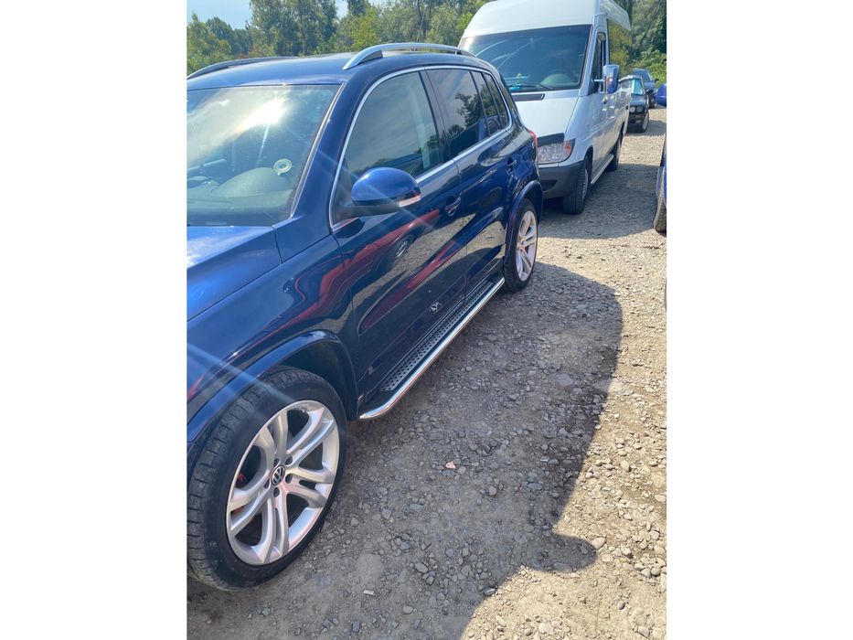 Volkswagen Tiguan Боковые пороги Maydos V2