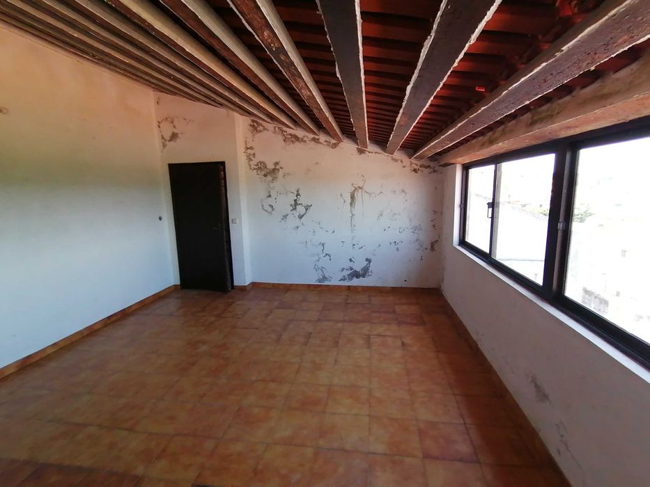 Montargil | Ativo com 8 Suites + 2 Duplos | Potencial 10 Quartos