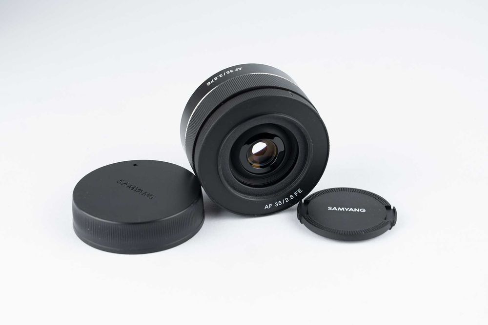 Samyang AF 35mm f2.8 para Sony FE como NOVA