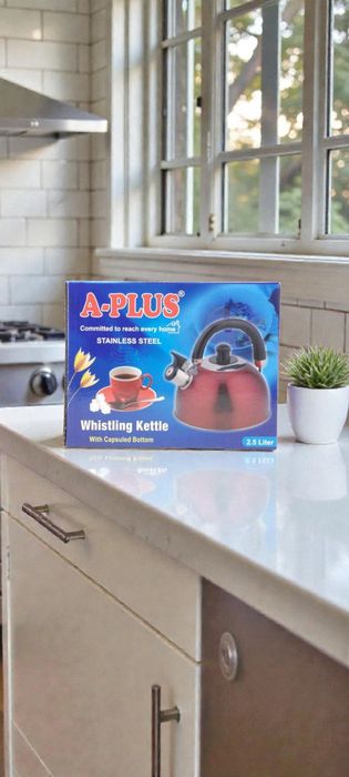 Лідер продажів. Якісні нові чайники 2,5 літра A Plus