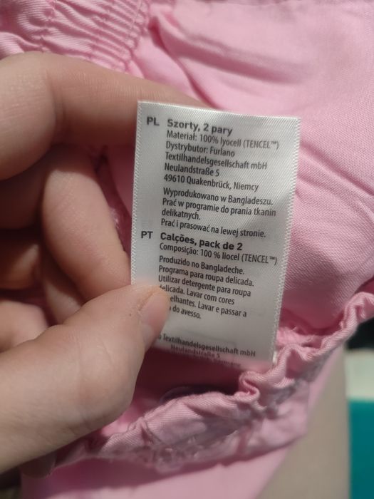 Nowe różowe szorty z kokardką Pocopiano 98