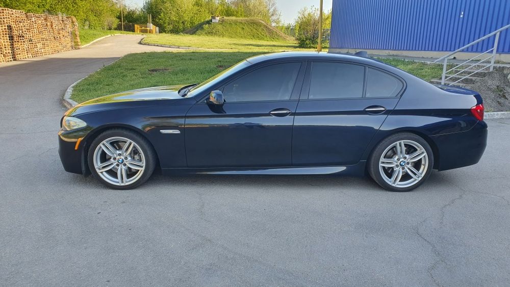 Продам срочно бмв 535i