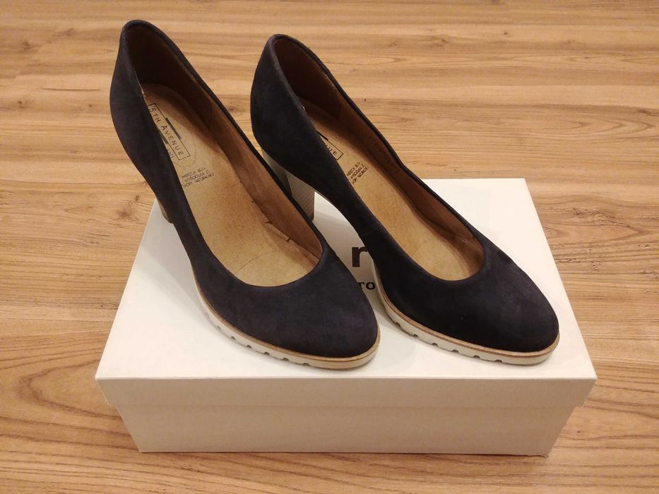 Czółenka granatowe skórzane r 36