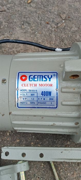 Двигун швейної машини потужність 400Вт.