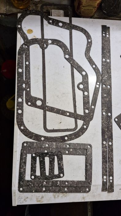 Прокладки головки блока 2ч,4ч8.5/11,4ч10.5/13,6ч12/14,1д6,3д12