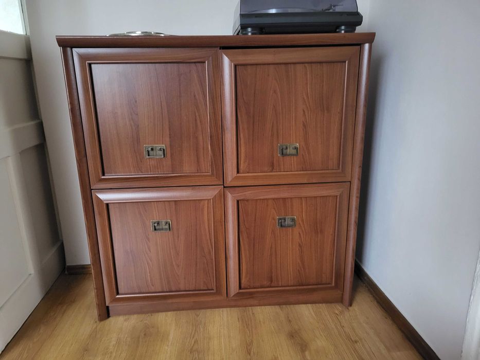 Komplet komody szafka w bardzo dobrym stanie