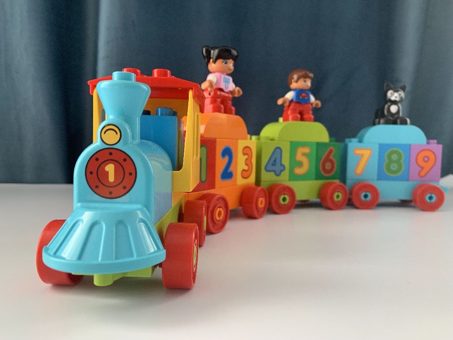 Lego duplo потяг з цифрами