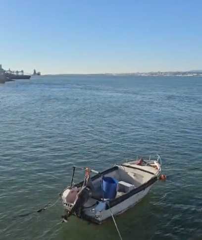 Prédio com 4 Apartamentos T2 para Venda em Porto Brandão