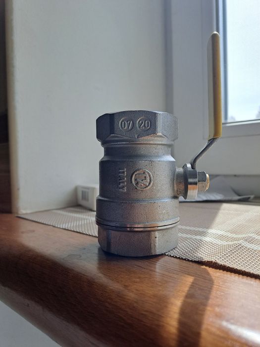 Кульовий кран Giacomini R730GA Ду 40