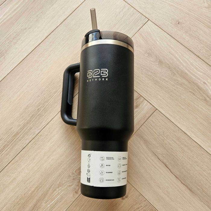NOWY Kubek termiczny Stanley Quencher H2.0 Tumbler 1.18L