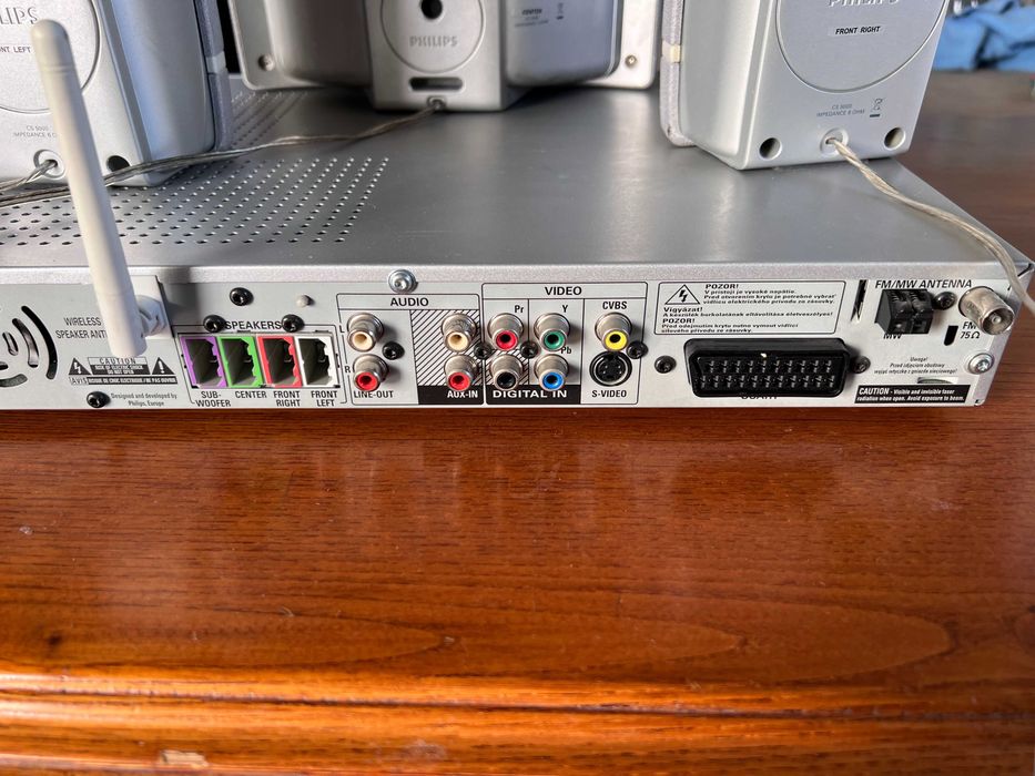 Home Cinema Philips 100W com subwoofer (a funcionar 100%) c/ comando64409384836994122