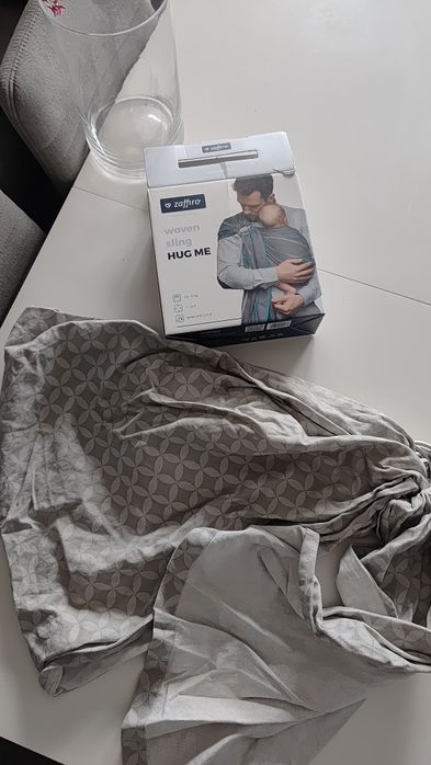 Chusta kółkowa Zaffiro do noszenia dziecka stan bardzo dobry.