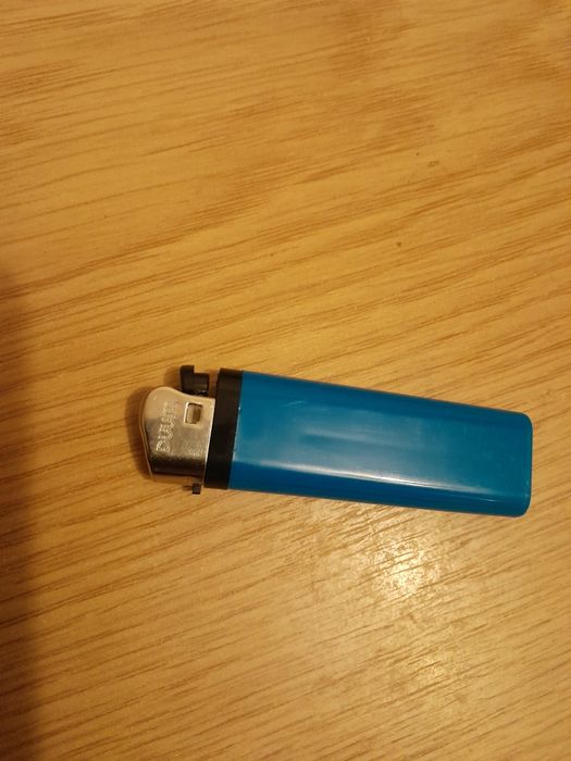 Запальнички Бензин,газ,Зажигалки,бензин.