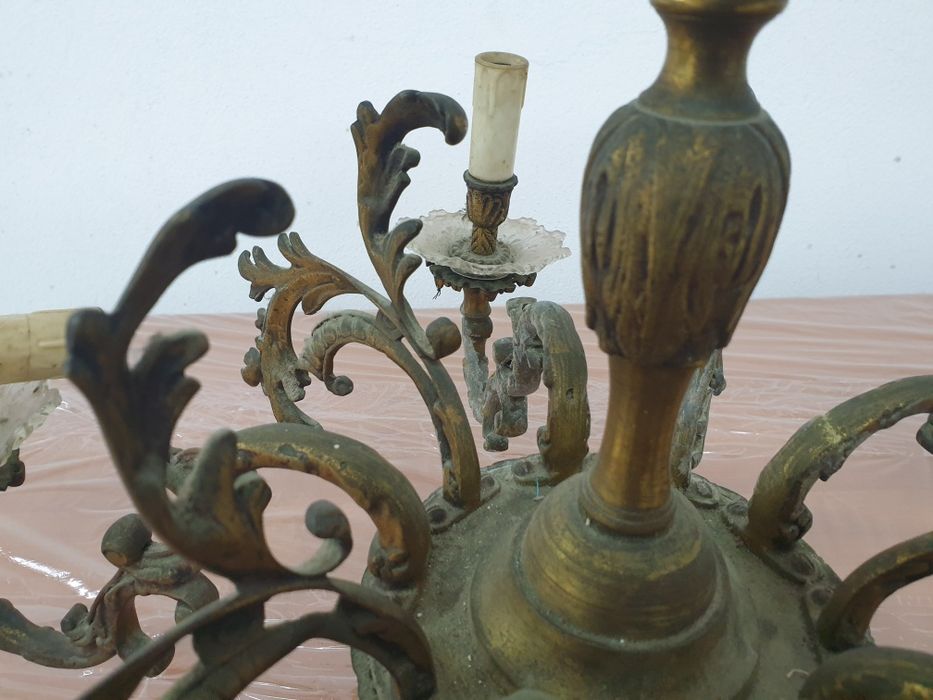 Lustre de latão antiguidade