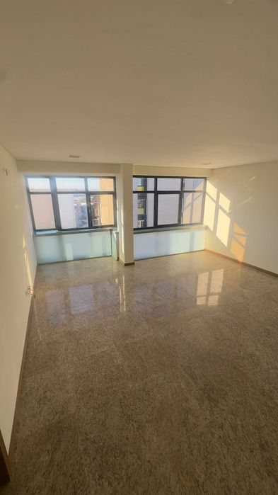 T3 na Póvoa de Varzim | Excelentes áreas, arrumos e localização central | Ideal para famílias ou empresas
