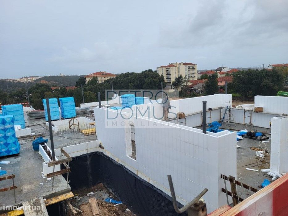 T1 Novo Condominio Privado| Piscina Aquecida| Campo Jogos