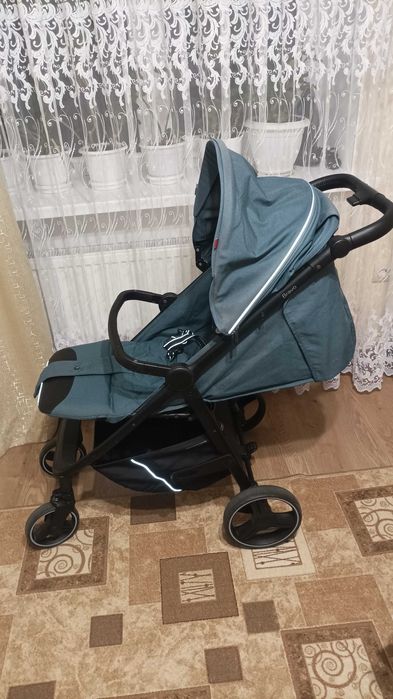 Коляска прогулянкова Carello Bravo
