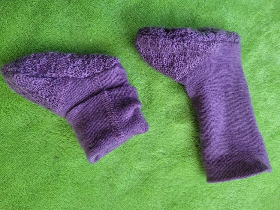 Joha r 60 merino wełna 100proc merino wełna skarpetki niechodki papcie