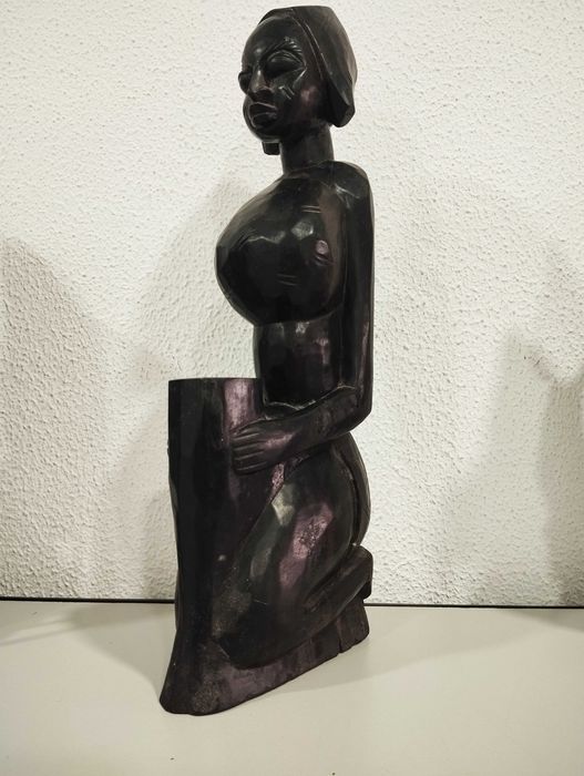 Pack Completo – Máscara + Esculturas Africanas em Madeira e marmore