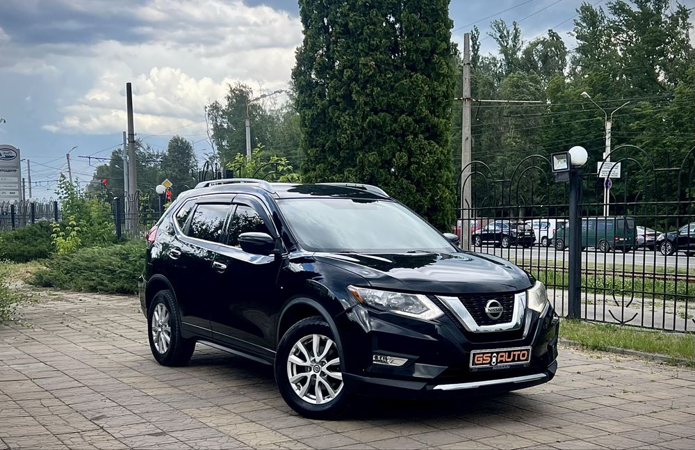 Продам Nissan Rogue.