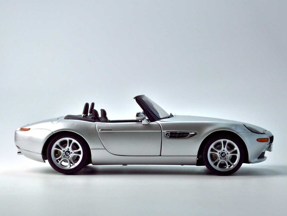 Колекційна модель Kyosho BMW Z8 E52 Cabriolet (1:18), срібляста