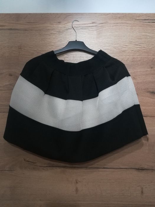 Spódnica czarno-biała rozmiar M/L