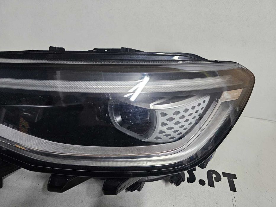 Ótica esquerda VW ID 4 (23/+) Full-Led